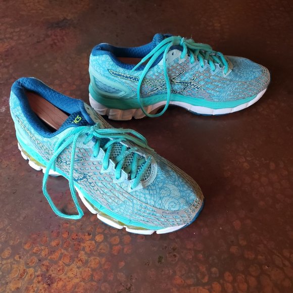 Women's Asics Gel-Nimbus 17 - Picture 2 of 16